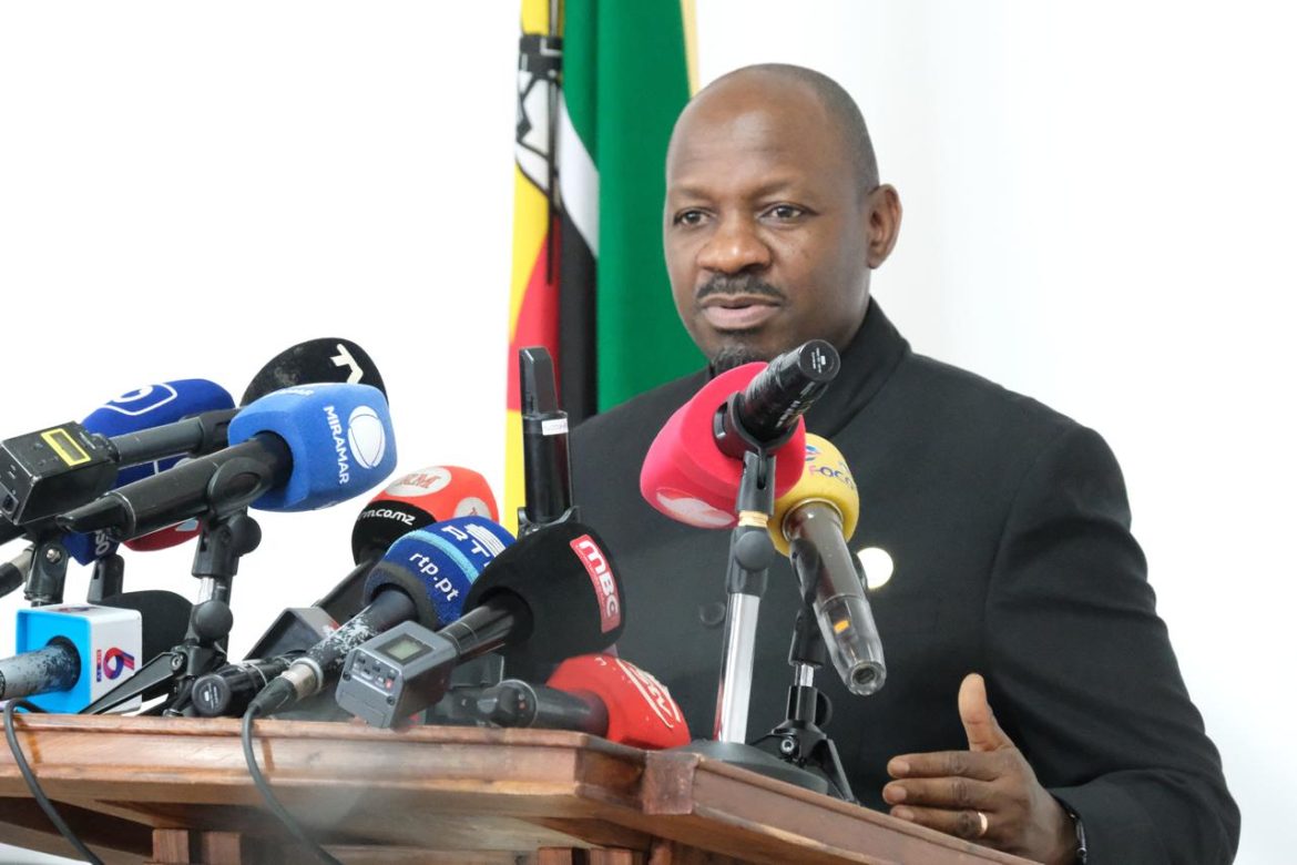 Governo garante 13.º salário ao segundo grupo de funcionários até à próxima semana