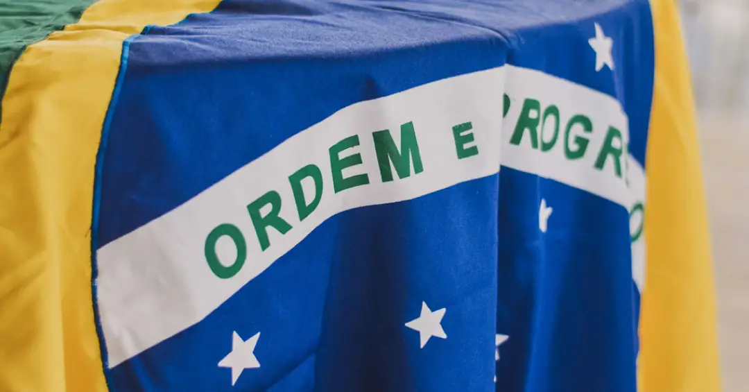 Se um novo estado fosse criado, onde ficaria sua estrela na bandeira do Brasil?
