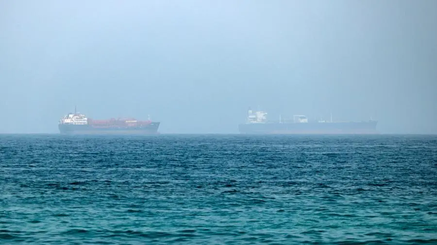 INTRANSMAR condena uso fraudulento da bandeira de Moçambique por embarcação no Estreito de Ormuz