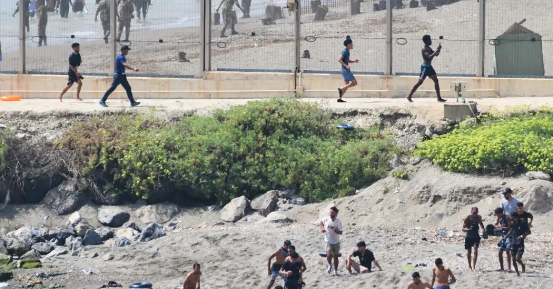 Crise em Ceuta: Por que a Espanha tem territórios autônomos na África?