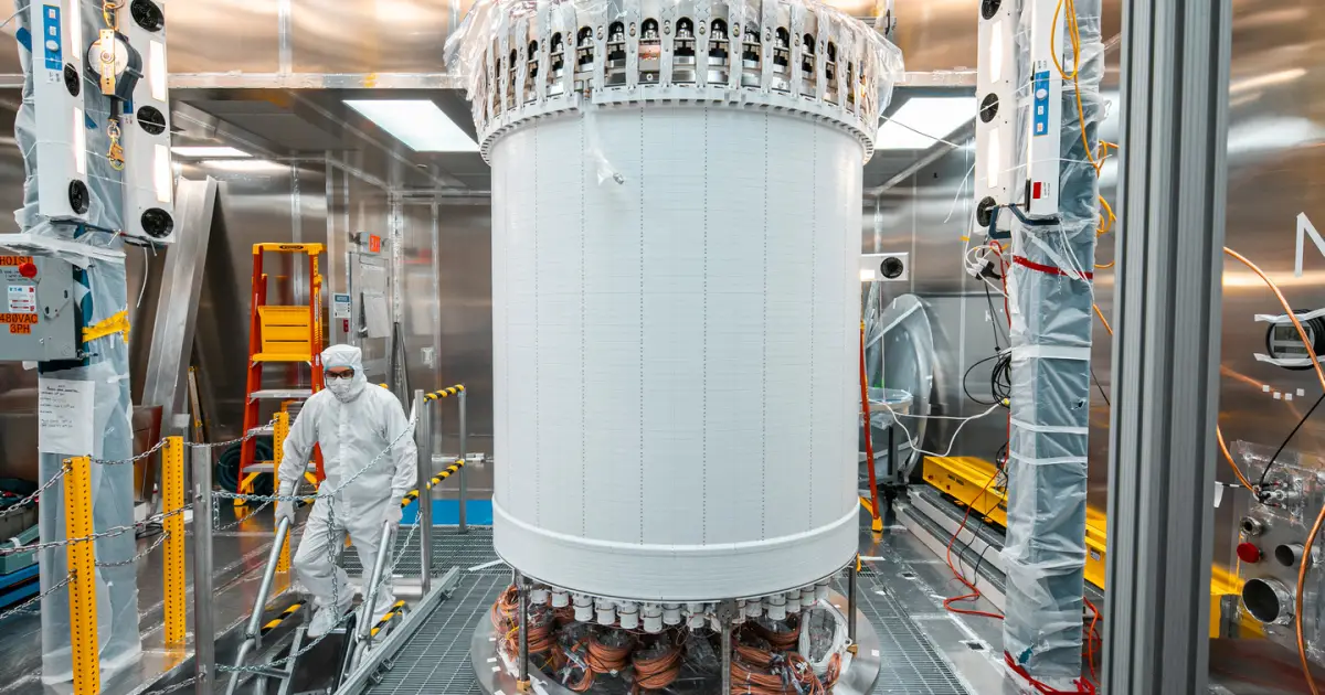 O maior detector de matéria escura do mundo encontrou algo estranho